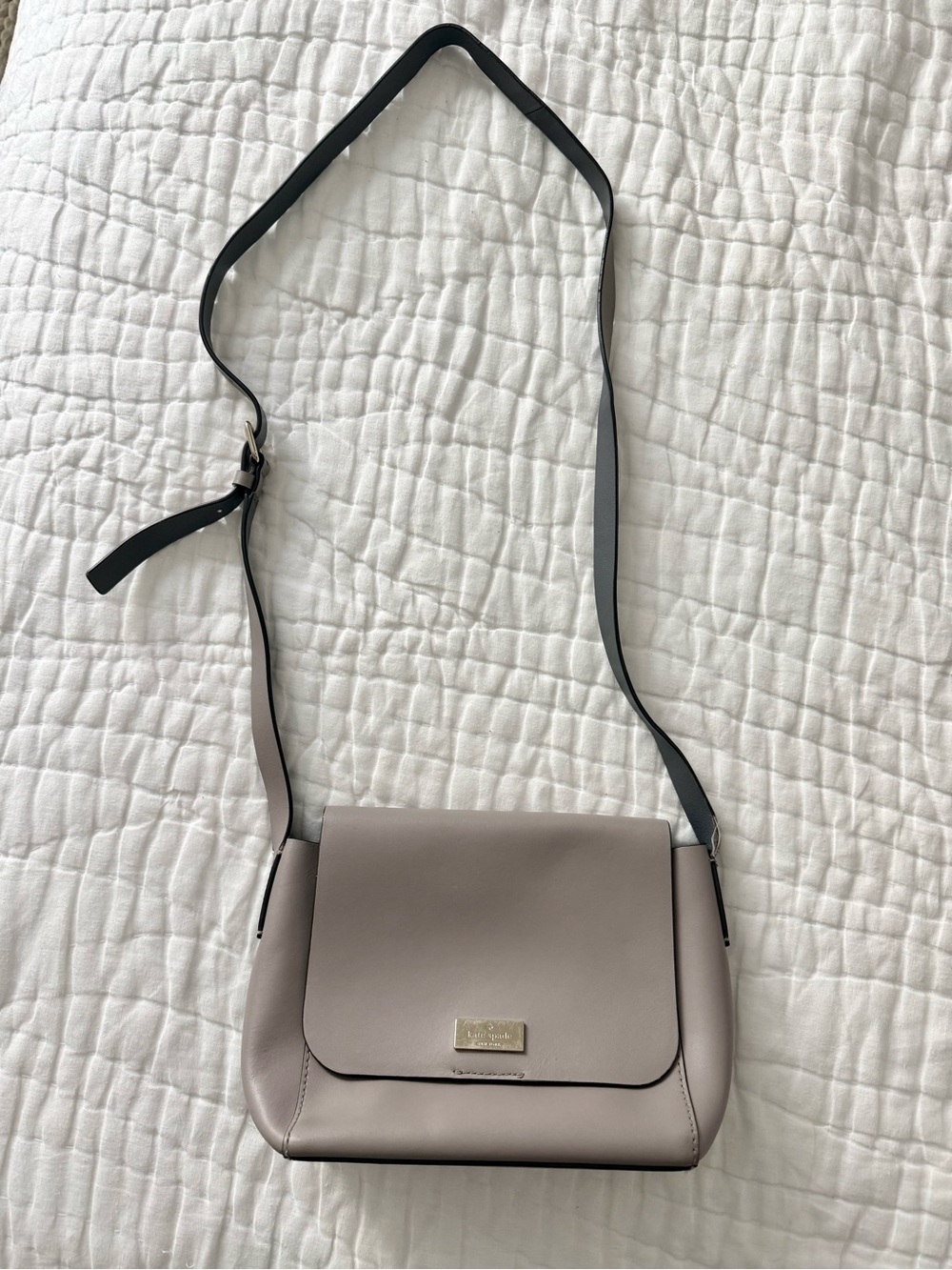 kate spade taupe crossbody with black strap